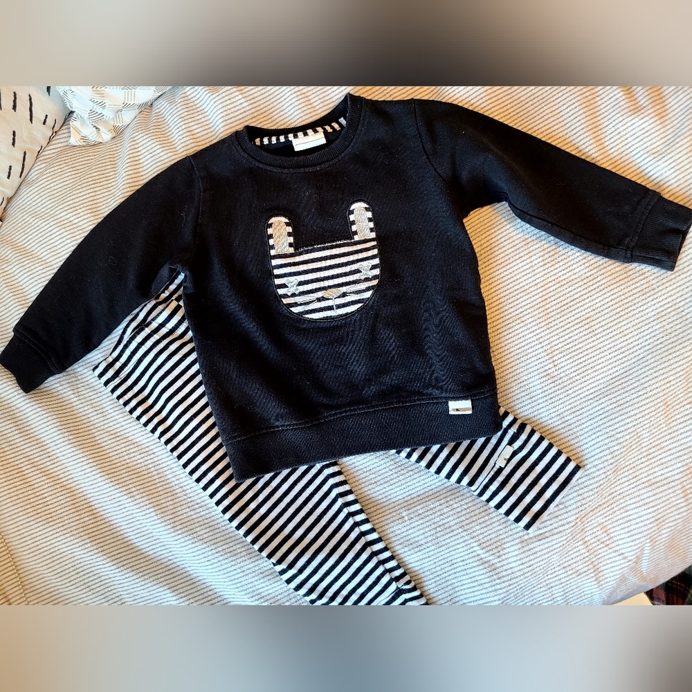 ❤️❤️❤️3 For $20❤️❤️❤️Black and White Striped Outfit🖤